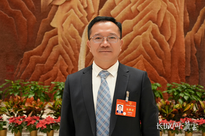 代表履責(zé)，兩會聲音｜中國樂凱黨委書記、董事長侯景濱履職盡責(zé)、建言獻(xiàn)策